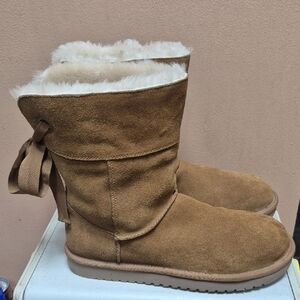 UGGS - KOOLABURRA ANKLE BOOTS